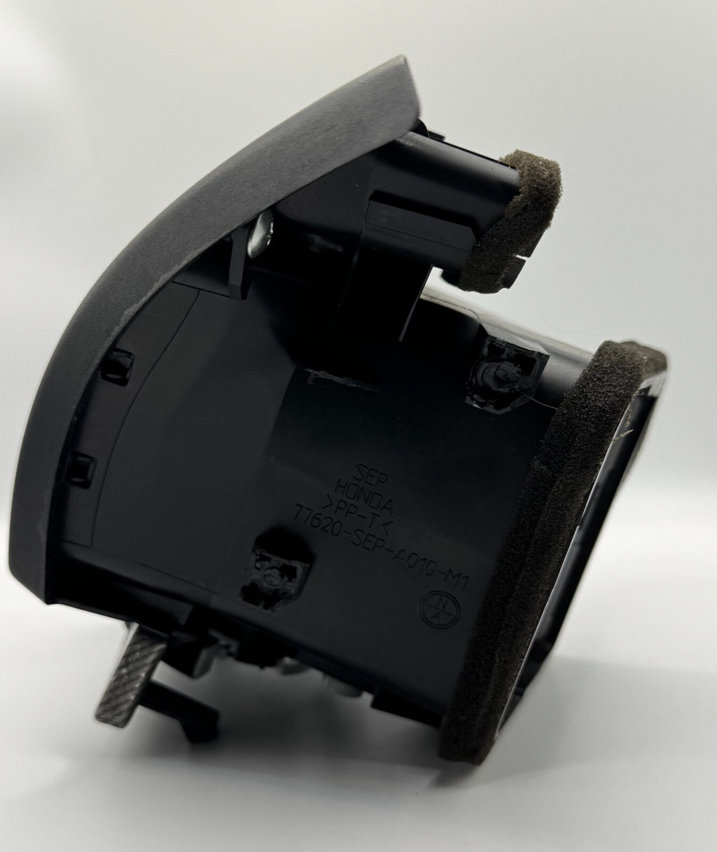 OEM 2004-2008 Acura TL Driver Door Side Air Vent 77620-SEP-A010-M1 Broken Clip2