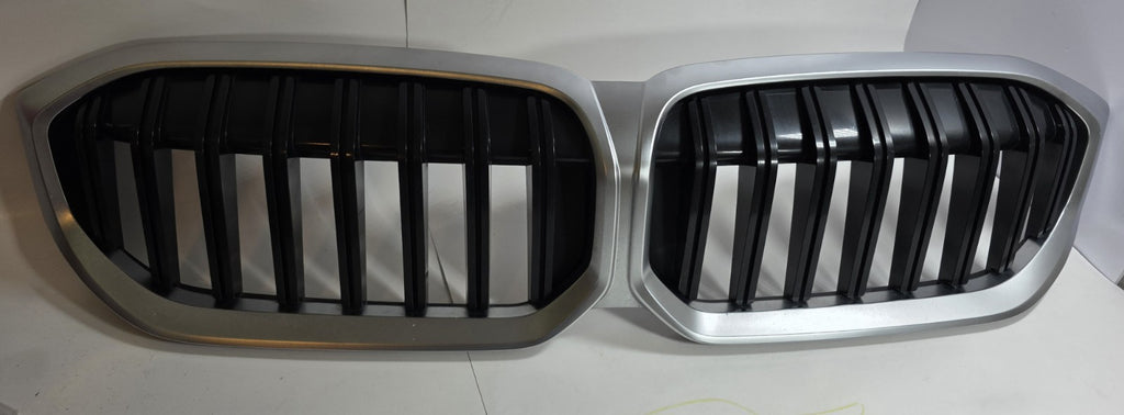 19 20 21 22 BMW 330i M340i Front Kidney Bumper Grille G20 5113-192976-10 OEM0