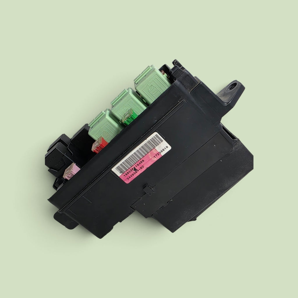 2007-2009 Mini Cooper Engine Fuse Box OEM 3449504-02 / 61143449504 60k Miles1
