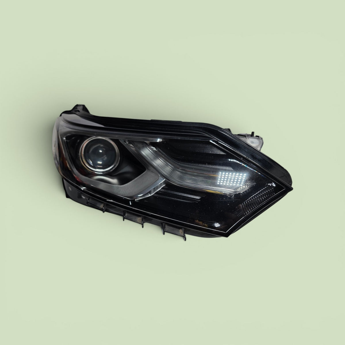 2018-2021 Chevrolet Equinox Right RH Passenger Side Xenon HID Headlight Lamp OEM1