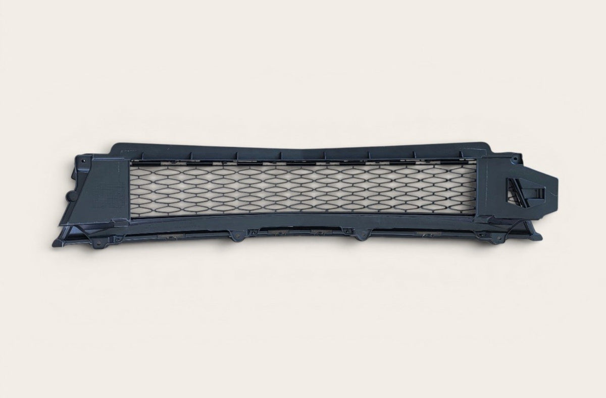 Acura Mdx 2023 Front Bumper Lwr Grill Oem 71105-TYB-A500 W/ 71106-TYA-A5 Mesh 4
