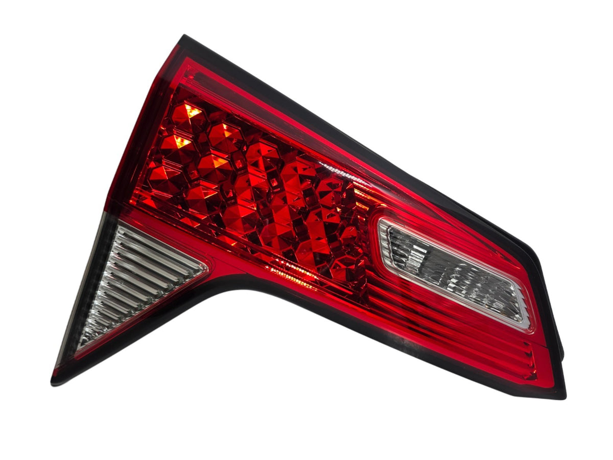 2016 2017 2018 HONDA HRV HR-V Left Driver LIFTGATE TAIL LIGHT OEM UC57846 ️0