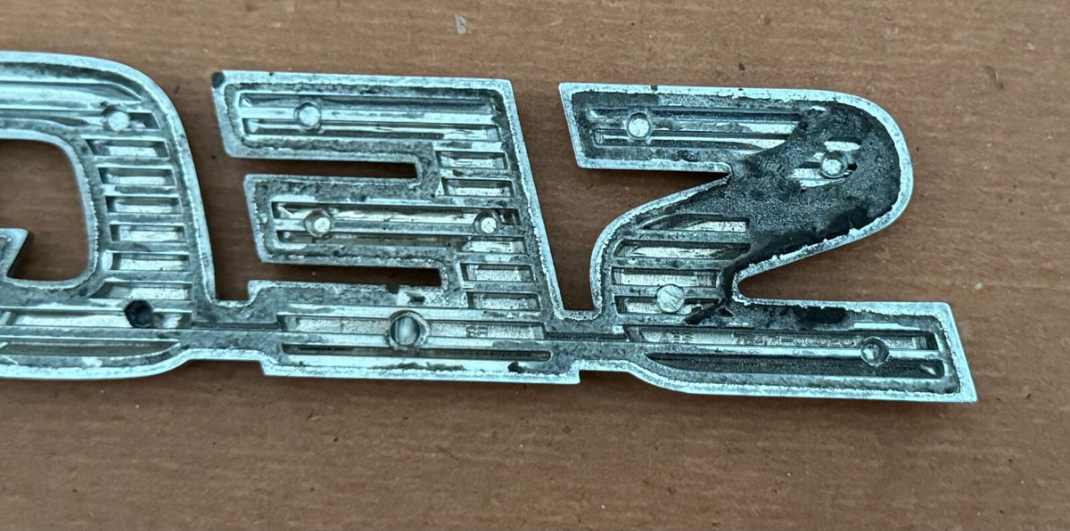 Genuine Toyota SEQUOIA rear emblem 75471-0C020, used, fits 2001-2007, Very Nice4